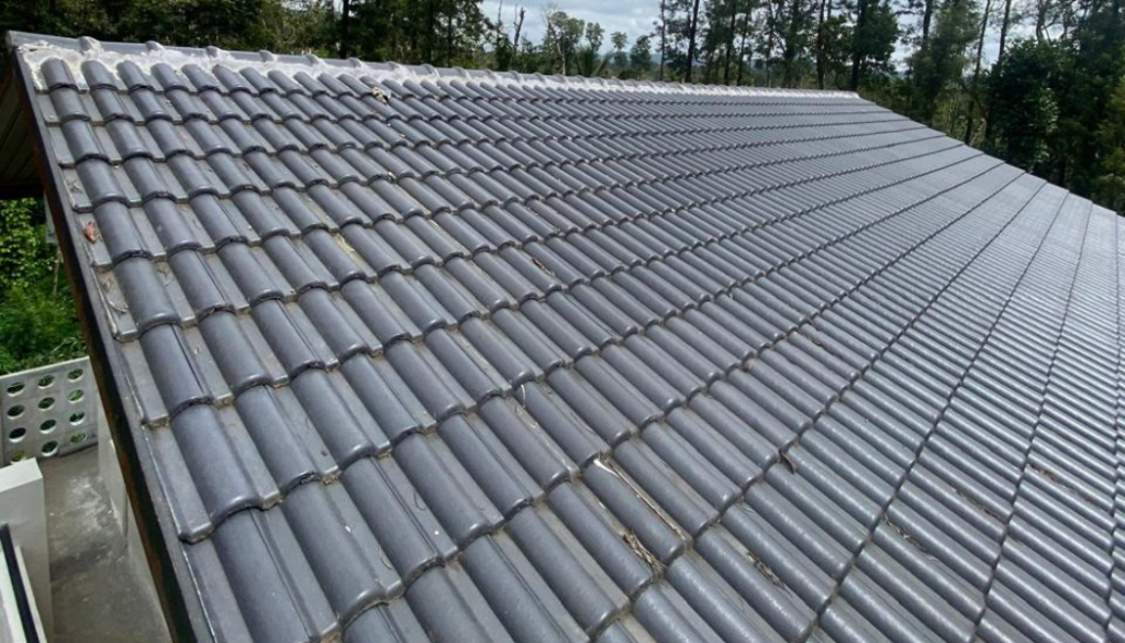 blue and white minimalist welding business card (12)