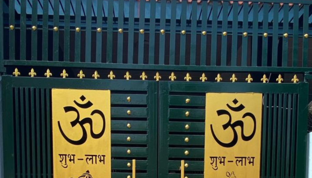 blue and white minimalist welding business card (8)